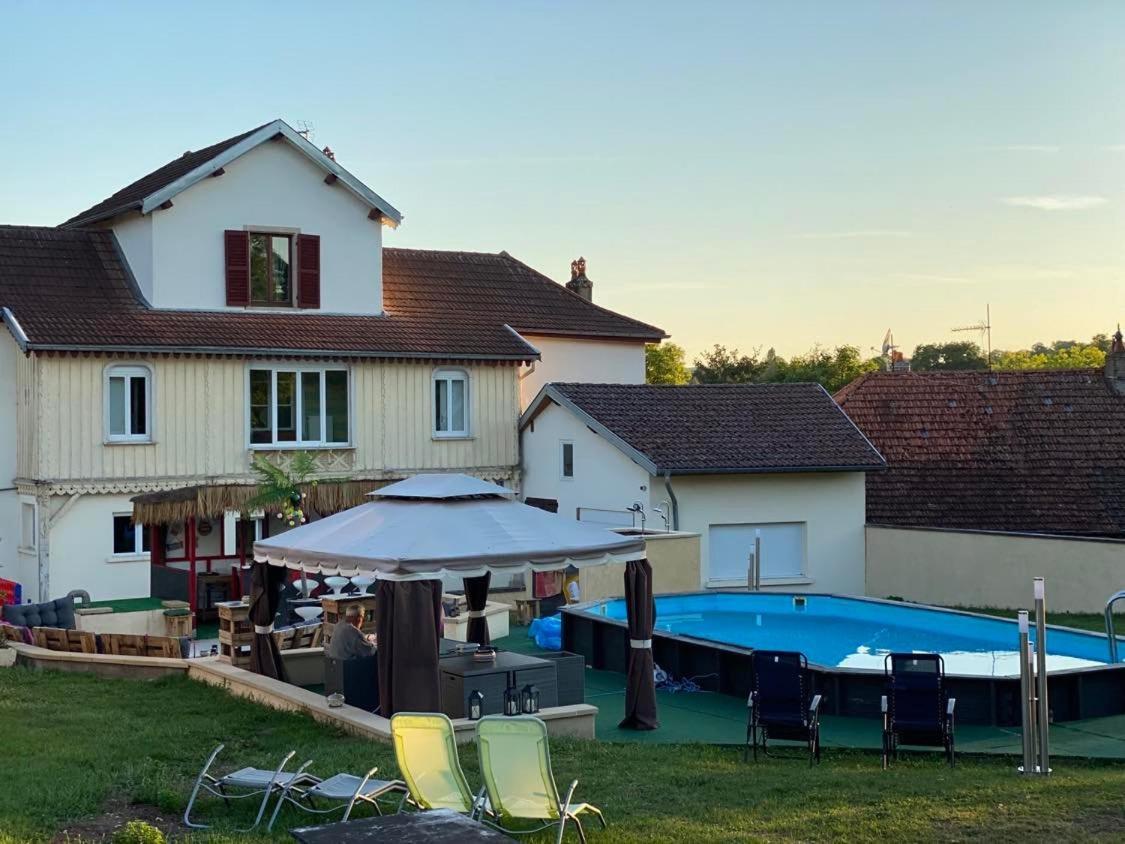 Villa Sainte Barbe Mirecourt Exteriör bild